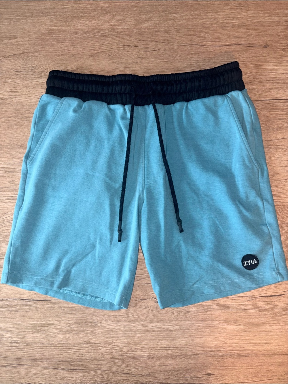 Zyia Men’s Surf Blue Resolve Drawstring Shorts Size Large EUC